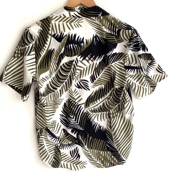 Topshop Women's Graphic Palm Print Bowler Shirt Size US 4 - Picture 11 of 11